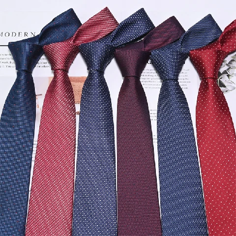 Basic Environmentally Friendly Fabric Navy Blue Necktie Bundles Mens Gold Polka Dot Ties Men'S Pockidot Silk Tie